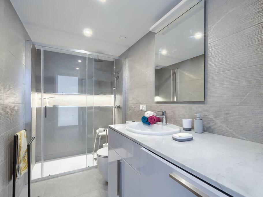 Bonito Apartamento 2 Minutos De La Playa Fuengirola Esterno foto